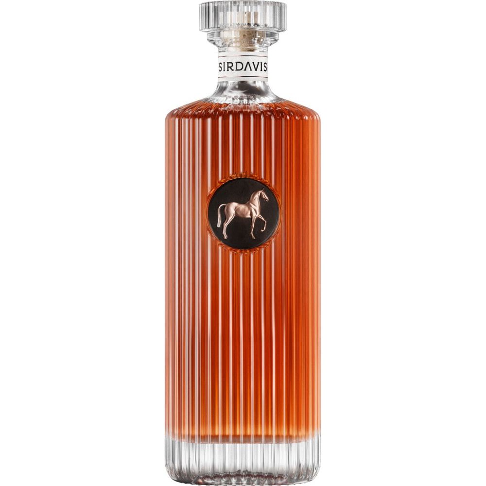 Product photography of a tall SIRDAVIS spirit bottle featuring a fluted amber liquid, a prominent gold horse emblem on a black circular medallion, and a clear textured stopper