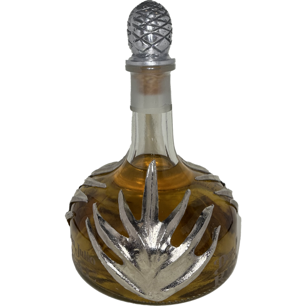 Don Julio Real First Release in Display Case (NOM 1118) signed by Don Julio Junior